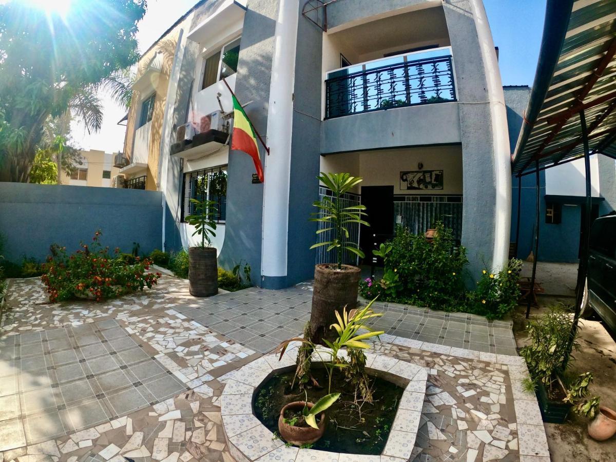 Apartmán Ker Adja Ziguinchor Exteriér fotografie