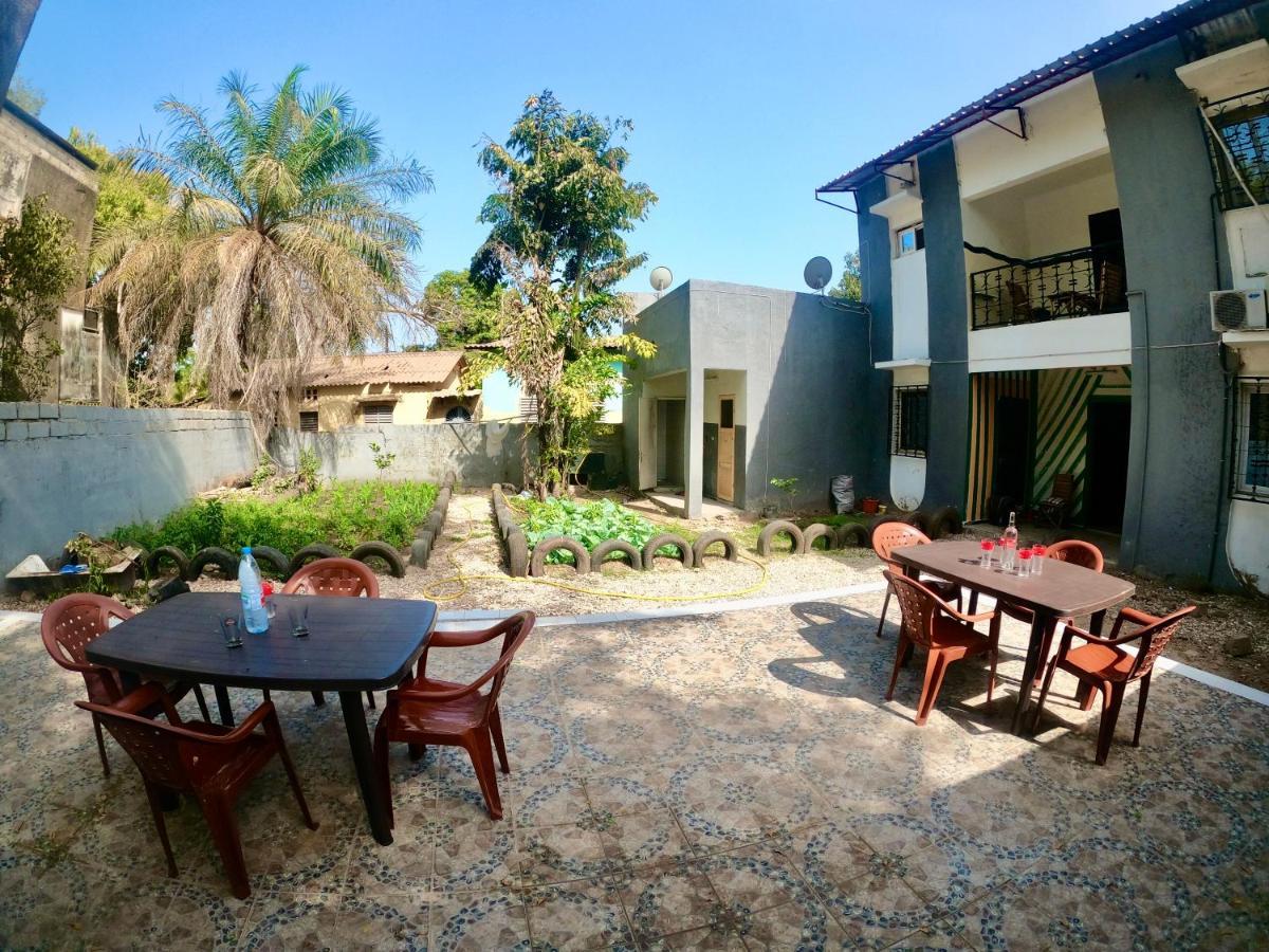 Apartmán Ker Adja Ziguinchor Exteriér fotografie