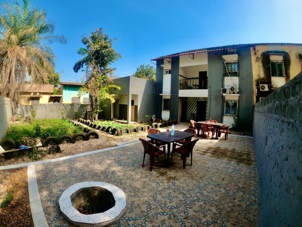 Apartmán Ker Adja Ziguinchor Exteriér fotografie